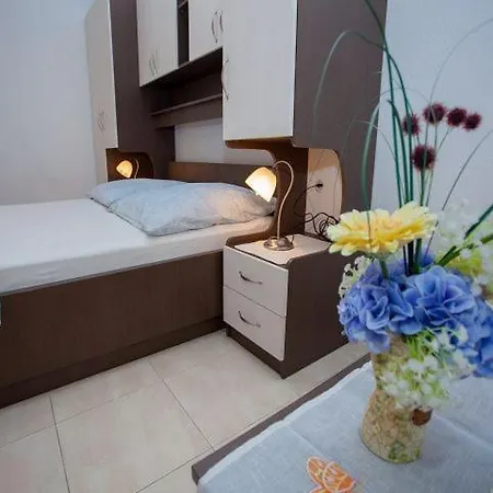 Dana Apartman