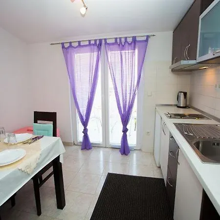 Dana Apartment Makarska