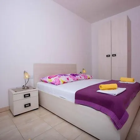 Apartment Dana