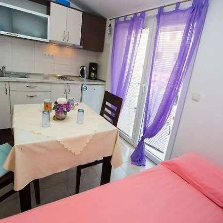 Apartman Dana *
