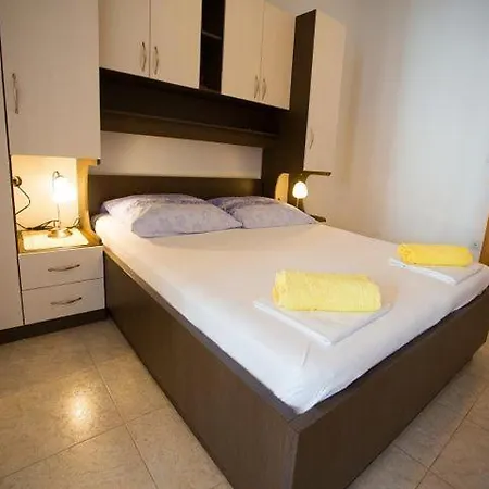 Dana Apartment