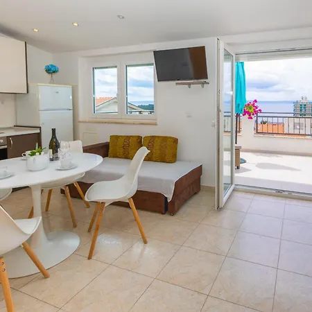 Dana Apartman Makarska