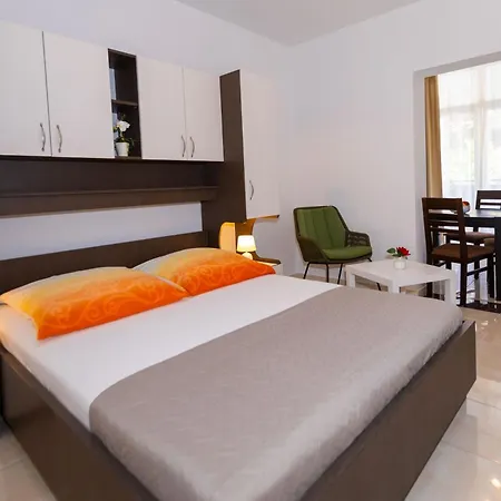 Dana Apartmán Makarská
