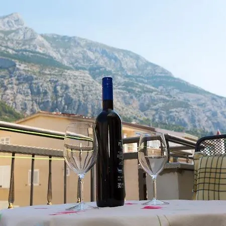 Dana Макарска