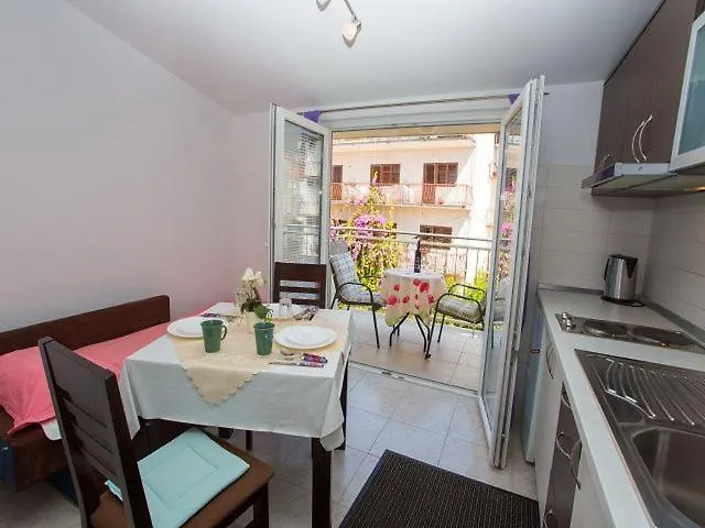 Apartment Dana Makarska