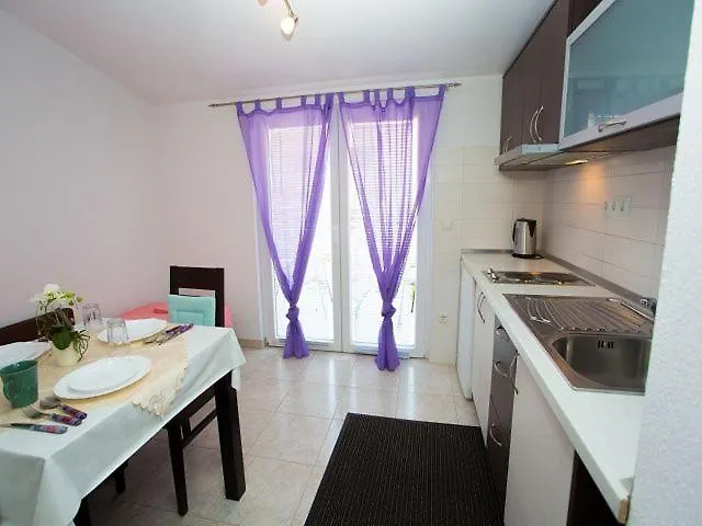 Dana Apartment Makarska