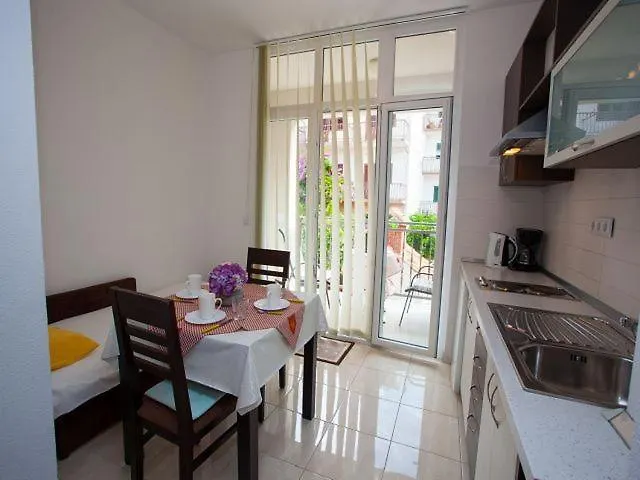 Dana Apartment Makarska