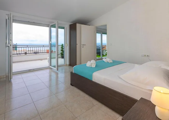 Apartment Dana Makarska