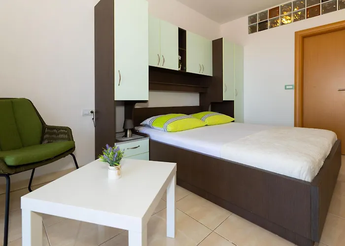 Dana Apartment